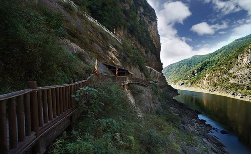 1512549424237096886.jpg 明月峡.jpg